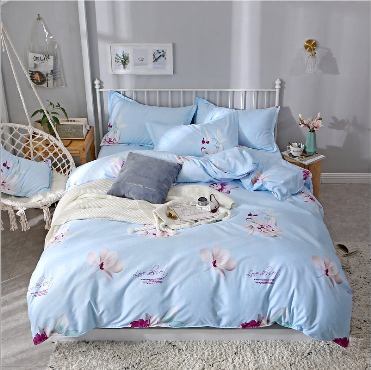 Comfortable quilt, bed sheet and pillowcase set Pattern: Aegean Size: 1.2m three-piece single