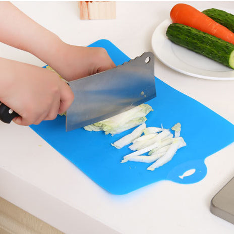 Kitchen Wearable Cutting Board (Bendable) - Blue